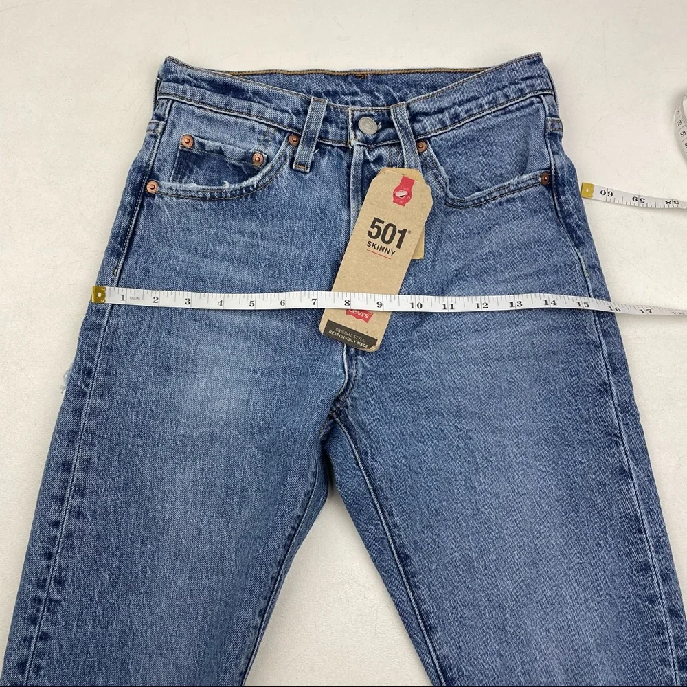 NWT Levi’s 501 High Rise Ass Rip / Butt Rip Jeans - Picture 7 of 8